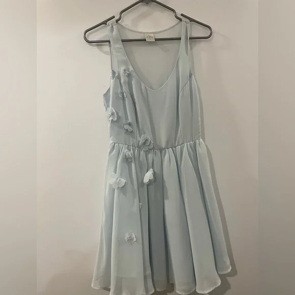 Cinderella Grad Dress - Picture 2 of 6